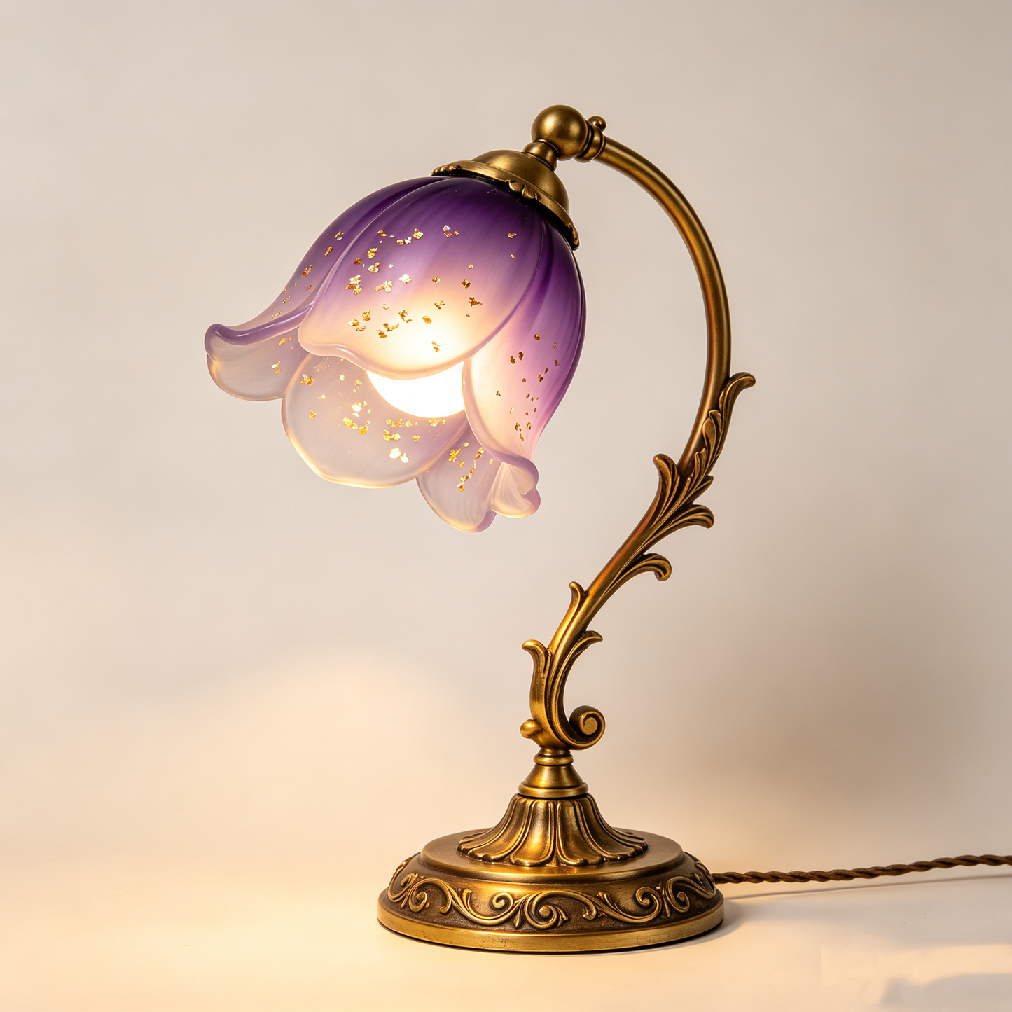 Bellflower Vintage Lamp